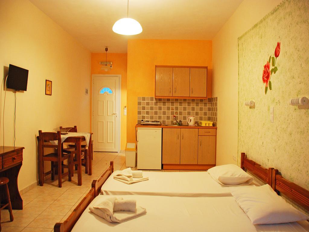 Emilia Apartments Trapezaki  Rum bild